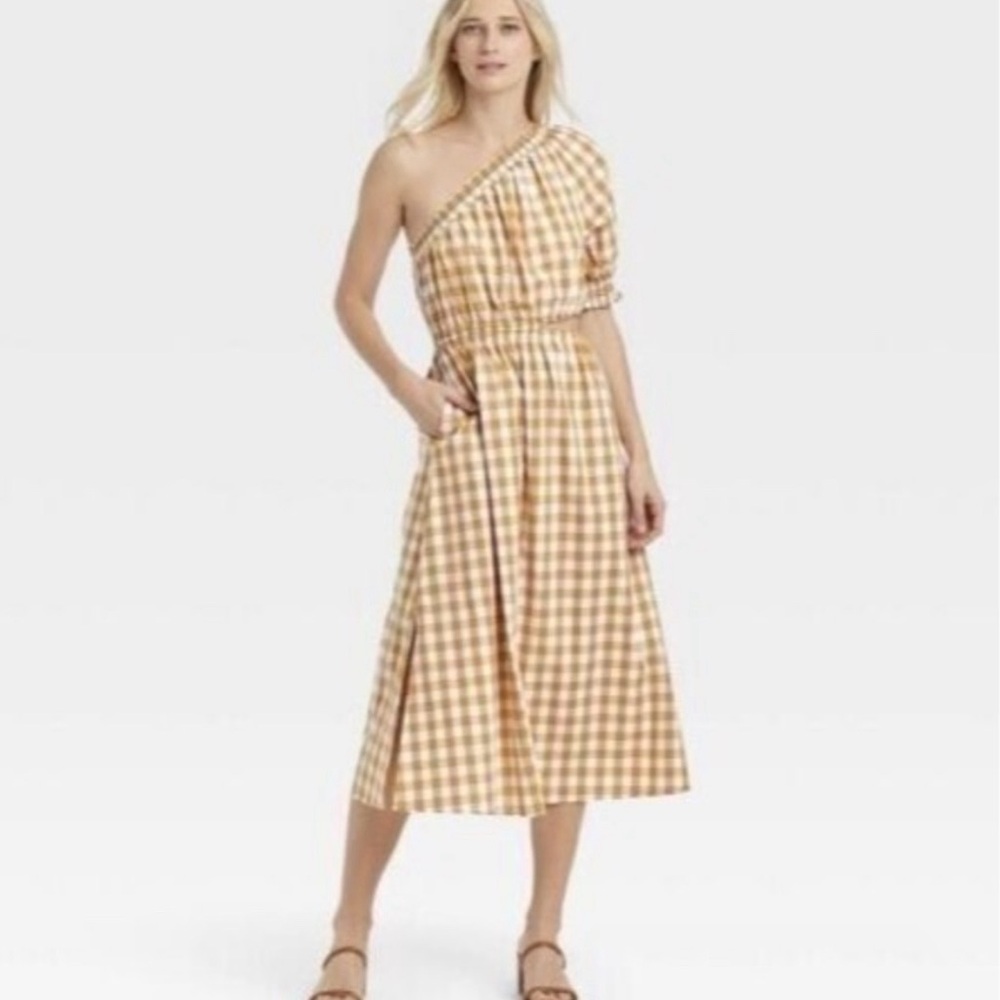 Gingham dress